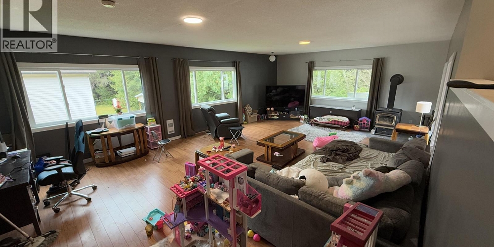 523 PILLSBURY AVENUE Prince Rupert Photo 10 523 PILLSBURY AVENUE Prince Rupert Photo 10